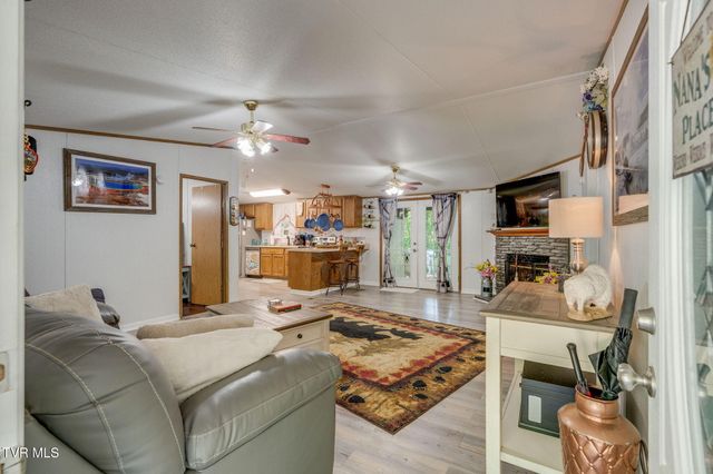 1285 Frank Roberts Road, Afton, TN 37616