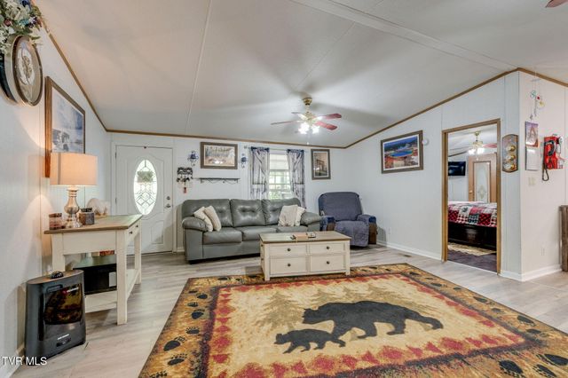1285 Frank Roberts Road, Afton, TN 37616