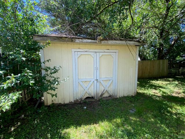 10101 Bourbon Street, Newburgh, IN 47630