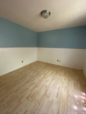 10101 Bourbon Street, Newburgh, IN 47630