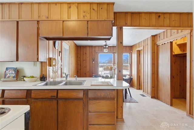 6235 Studebaker Road, Tipp City, OH 45371