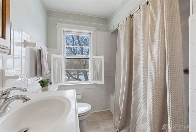 6235 Studebaker Road, Tipp City, OH 45371