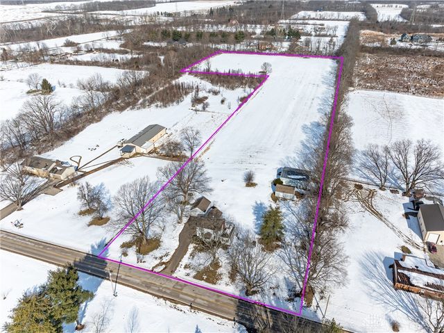 6235 Studebaker Road, Tipp City, OH 45371