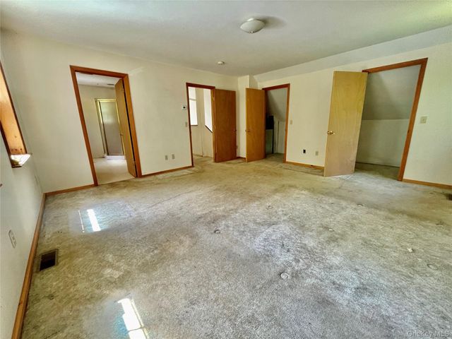 176 Downing Road, Pleasant Valley, NY 12569