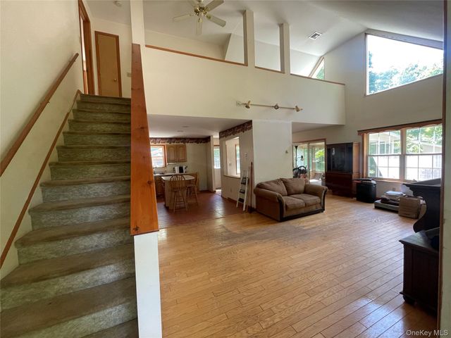 176 Downing Road, Pleasant Valley, NY 12569