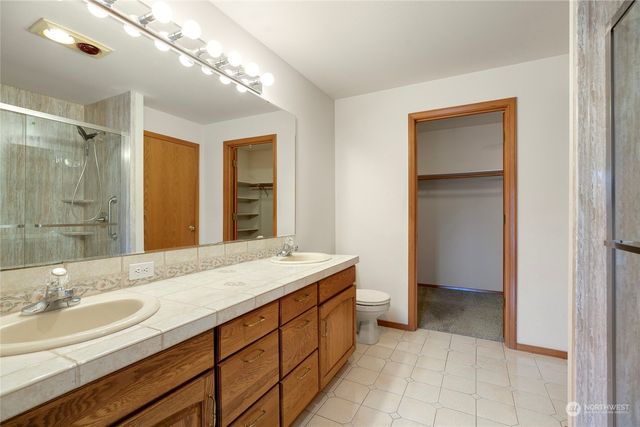 708 Summit Lake Shore Road NW, Olympia, WA 98502