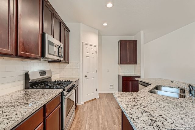 15111 PANDION DR, San Antonio, TX 78245