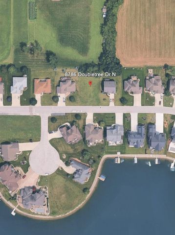 8786 Doubletree Drive N, Crown Point, IN 46307