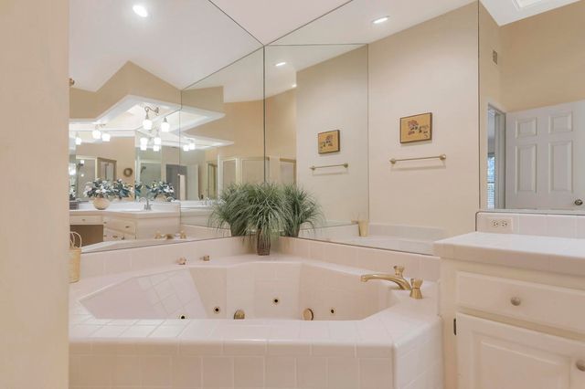 272 Running Springs Drive, Palm Desert, CA 92211