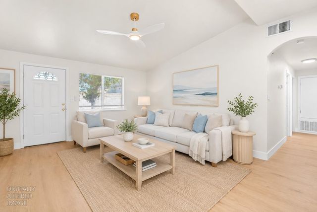 6436 Craighurst Dr, North Highlands, CA 95660