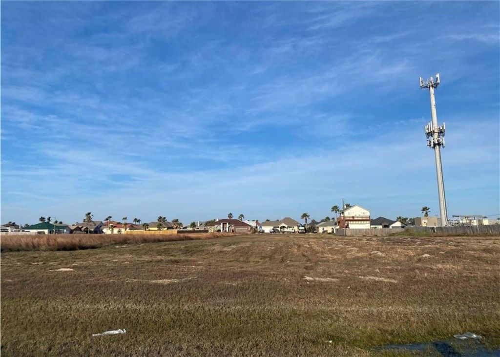15821, 15825 S Padre Island Dr, Corpus Christi, TX 78418 — exterior