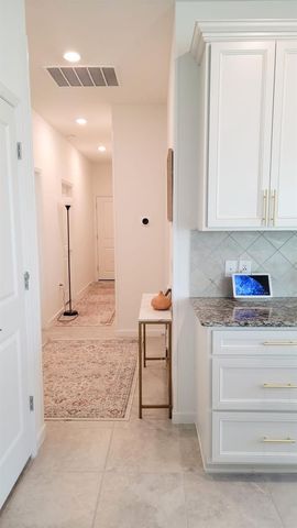 6052 BAYWOOD COURT, Bradenton, FL 34211