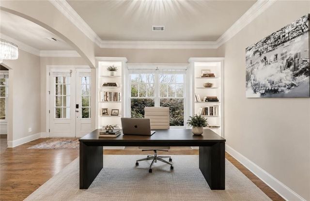 940 Lake Charles Drive, Roswell, GA 30075
