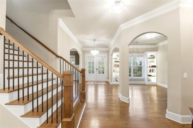 940 Lake Charles Drive, Roswell, GA 30075