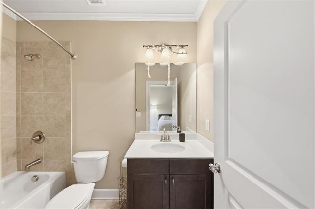940 Lake Charles Drive, Roswell, GA 30075