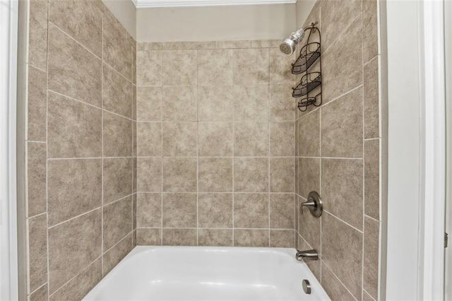 940 Lake Charles Drive, Roswell, GA 30075