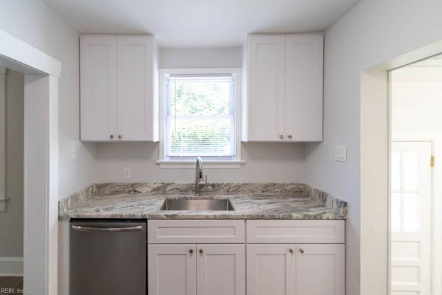 144 Lorengo AVE W, Norfolk, VA 23503
