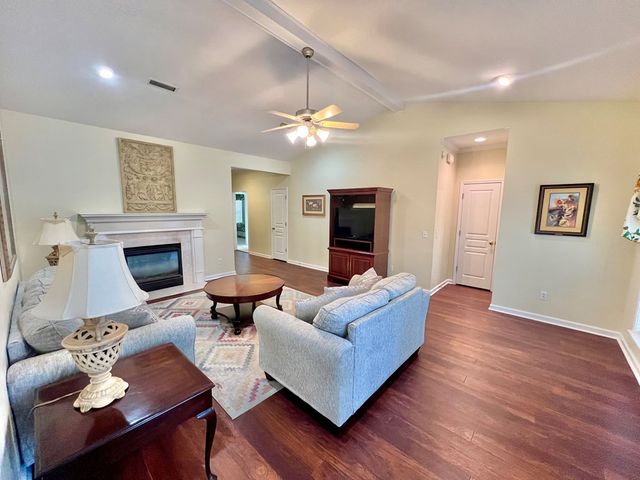 106 Forsythia Lane, Dothan, AL 36305