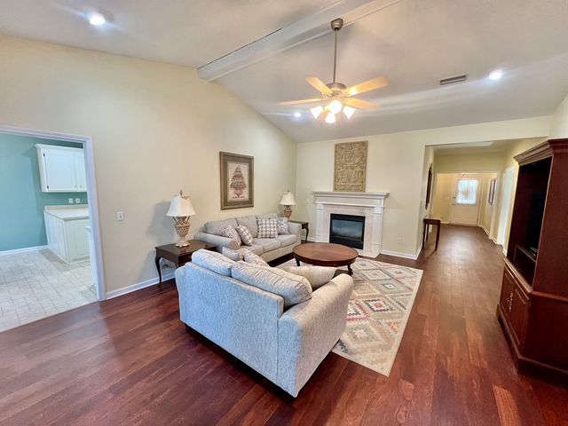 106 Forsythia Lane, Dothan, AL 36305