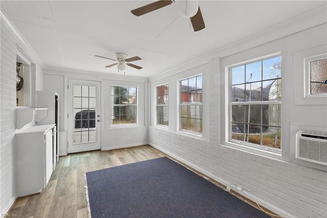 517 Catalpa DR, Newport News, VA 23601