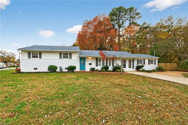 517 Catalpa DR, Newport News, VA 23601