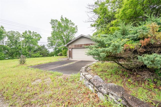 15 NE Aspen Road, Other Mo, MO 65656