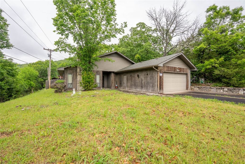 15 NE Aspen Road, Other Mo, MO 65656