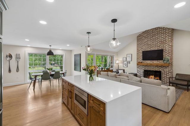 4703 Lovewood Dr, Nashville, TN 37216