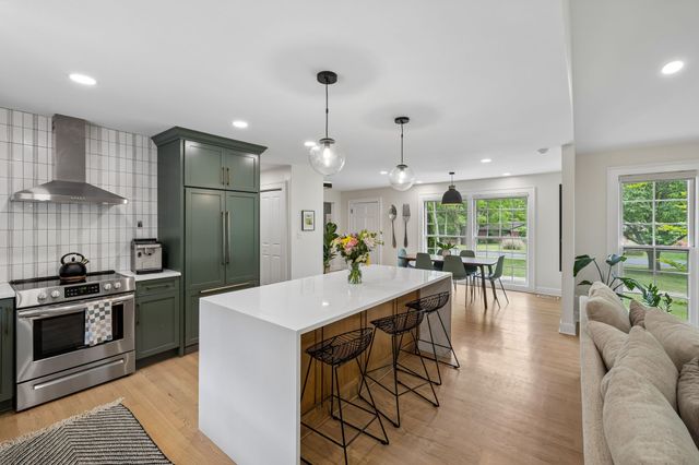 4703 Lovewood Dr, Nashville, TN 37216