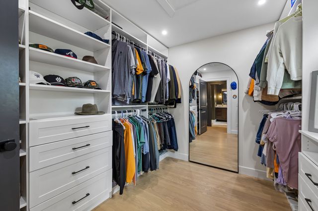 4703 Lovewood Dr, Nashville, TN 37216