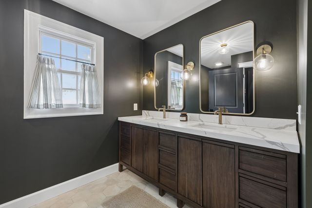 4703 Lovewood Dr, Nashville, TN 37216