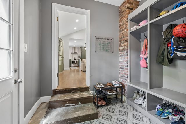 4703 Lovewood Dr, Nashville, TN 37216