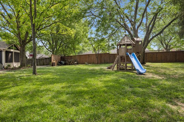 4703 Lovewood Dr, Nashville, TN 37216