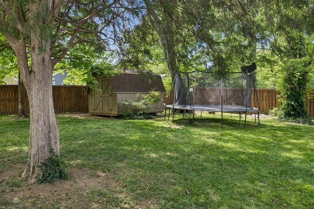 4703 Lovewood Dr, Nashville, TN 37216