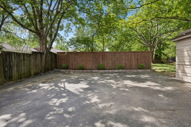 4703 Lovewood Dr, Nashville, TN 37216