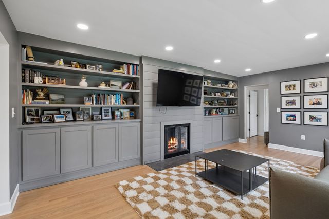 4703 Lovewood Dr, Nashville, TN 37216