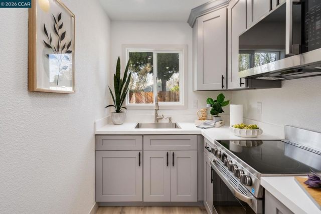 2653 2653 Garden Ave, Concord, CA 94520