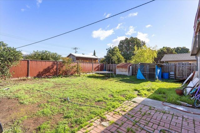 33834 9th Street, Union City, CA 94587