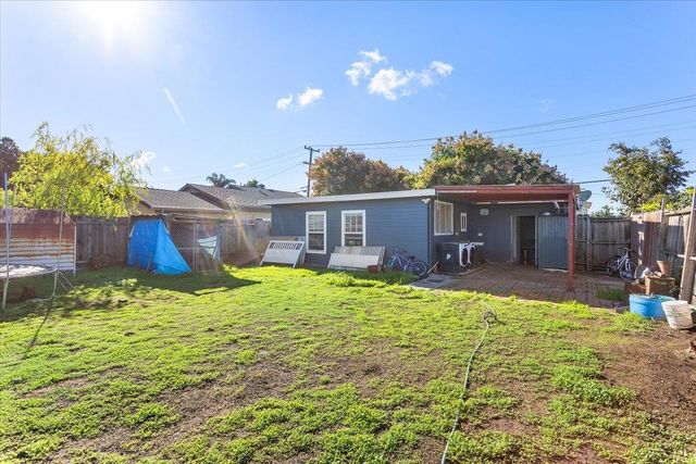 33834 9th Street, Union City, CA 94587