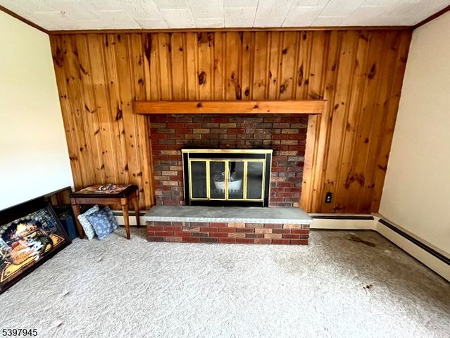 17 Longview Rd, Hardyston Twp., NJ 07419