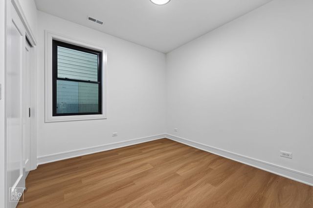 2327 S Homan Avenue 3, Chicago, IL 60623
