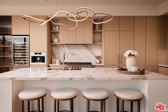 1227 N Formosa Avenue 1, Los Angeles, CA 90046