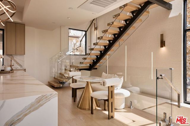 1227 N Formosa Avenue 1, Los Angeles, CA 90046