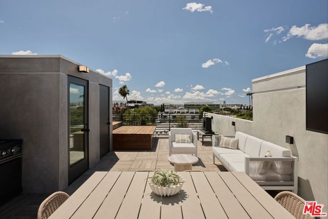 1227 N Formosa Avenue 1, Los Angeles, CA 90046