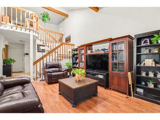 933 S Evanston Cir, Aurora, CO 80012