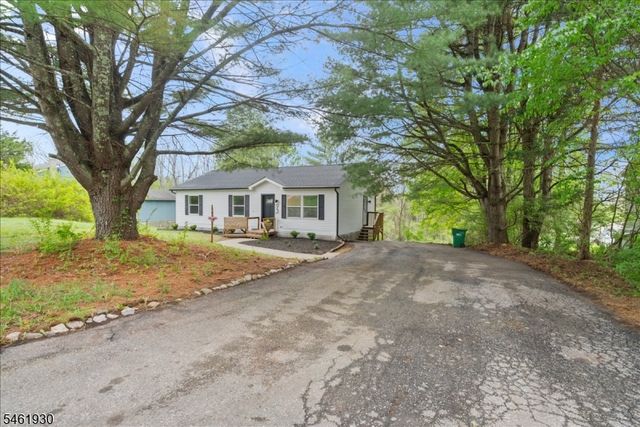 93 River View Way, Montague Twp., NJ 07827