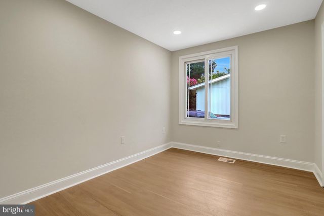2829 JOSEPH MAKELL CT, Alexandria, VA 22306