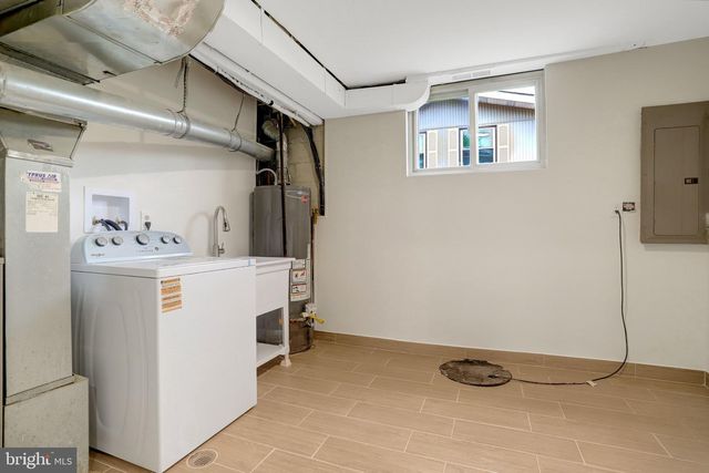 2829 JOSEPH MAKELL CT, Alexandria, VA 22306