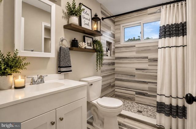 2829 JOSEPH MAKELL CT, Alexandria, VA 22306