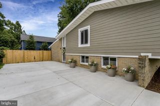 2829 JOSEPH MAKELL CT, Alexandria, VA 22306